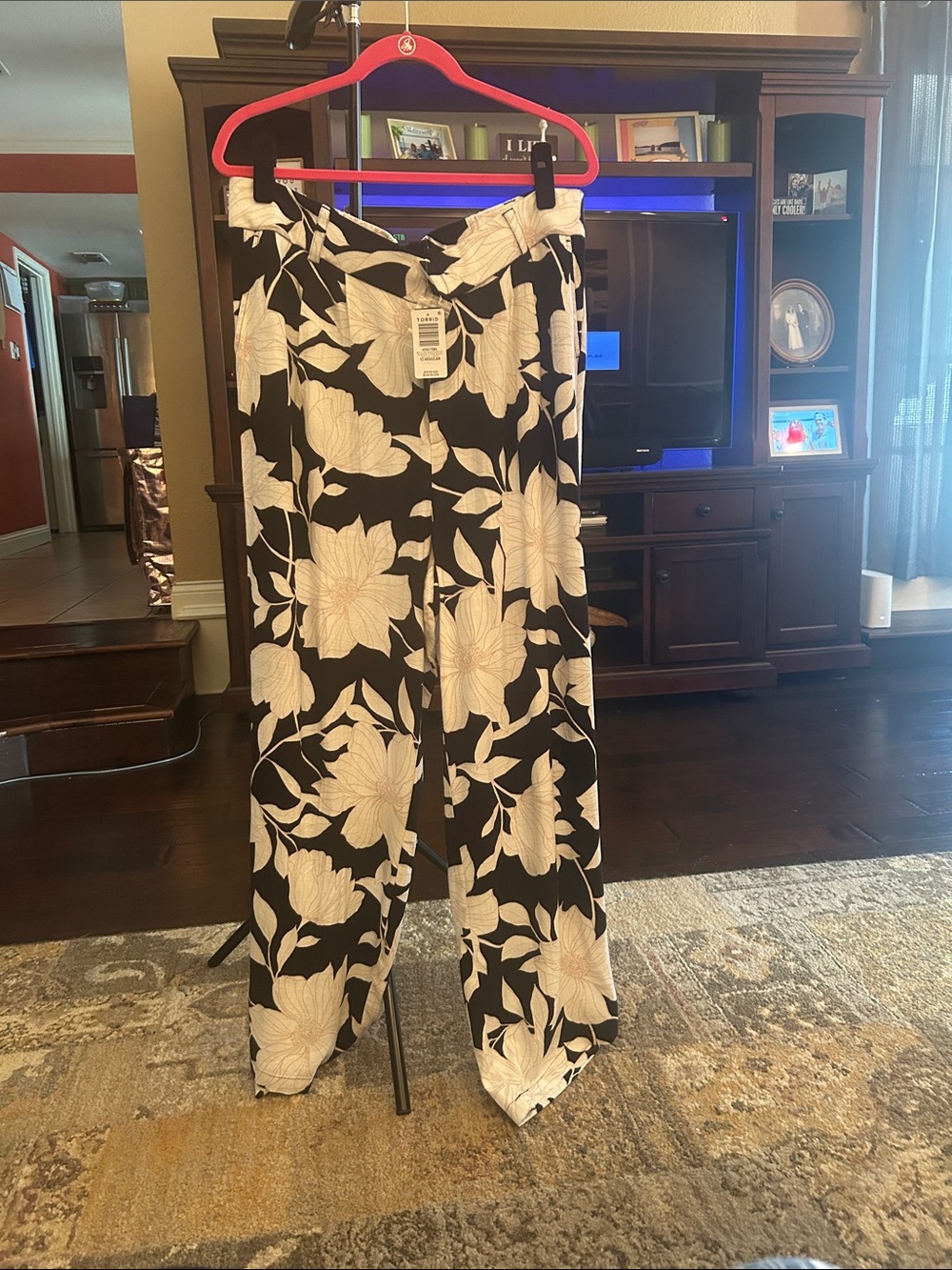 torrid Black & Cream Wide-Leg Floral Pants